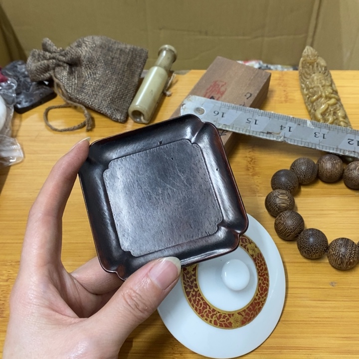 瓷片哈中古工艺品一件