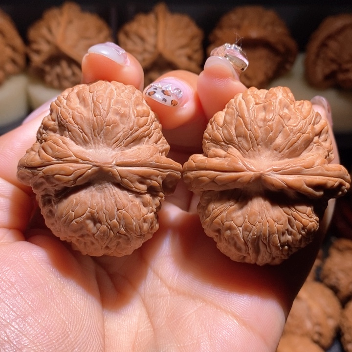 文玩核桃把件43全品元宝