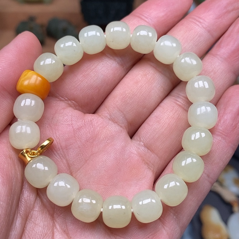 【闪购商品】颈饰未镶嵌和田玉（糖玉）