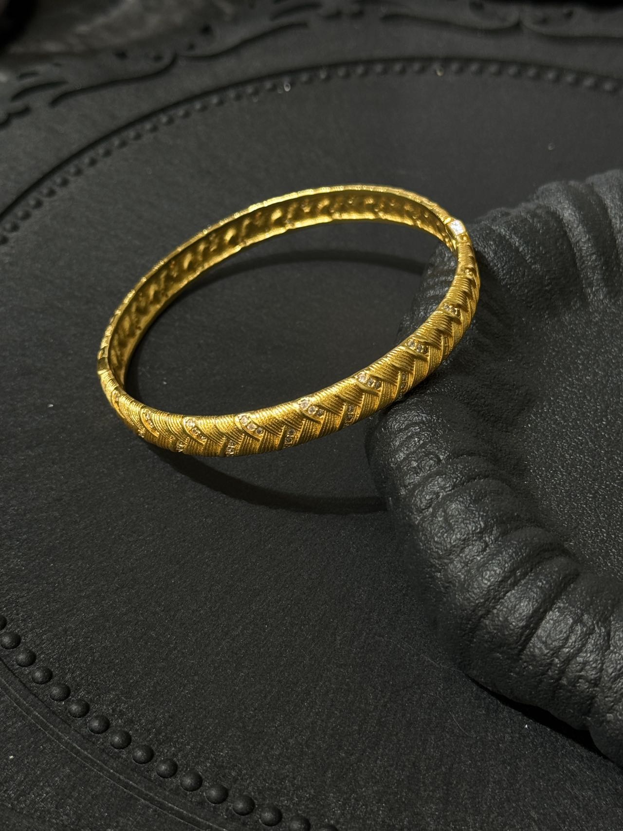 钛钢手镯 钛钢手镯 LARVINA法式金色手镯