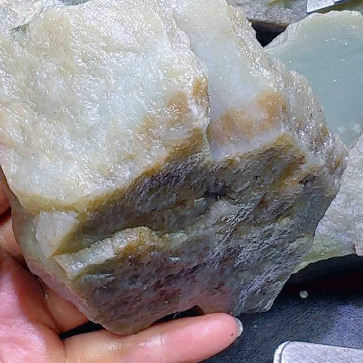 和田玉未镶嵌珠宝半成品