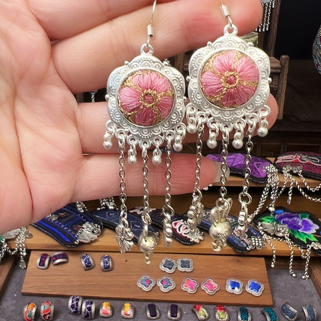 莉***8织绣手工刺绣工艺品