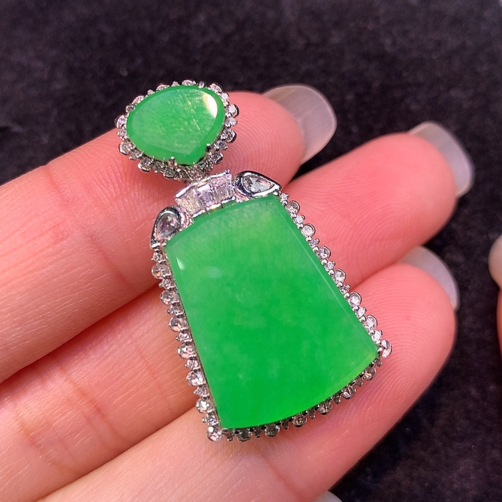 翡翠18K金镶嵌吊坠(不含链)