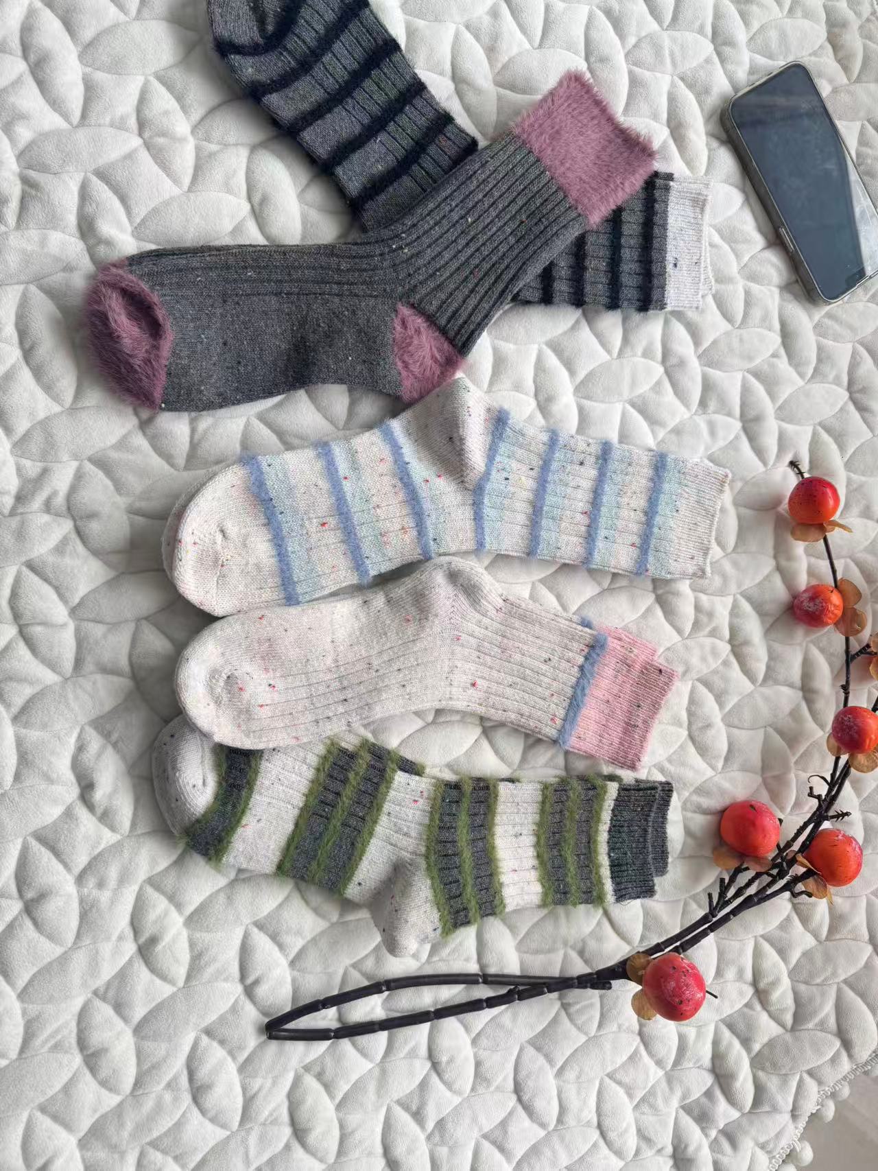 秋冬纯棉纱线中筒袜2025新款复古拼色羊毛堆堆袜长袜袜子长筒袜