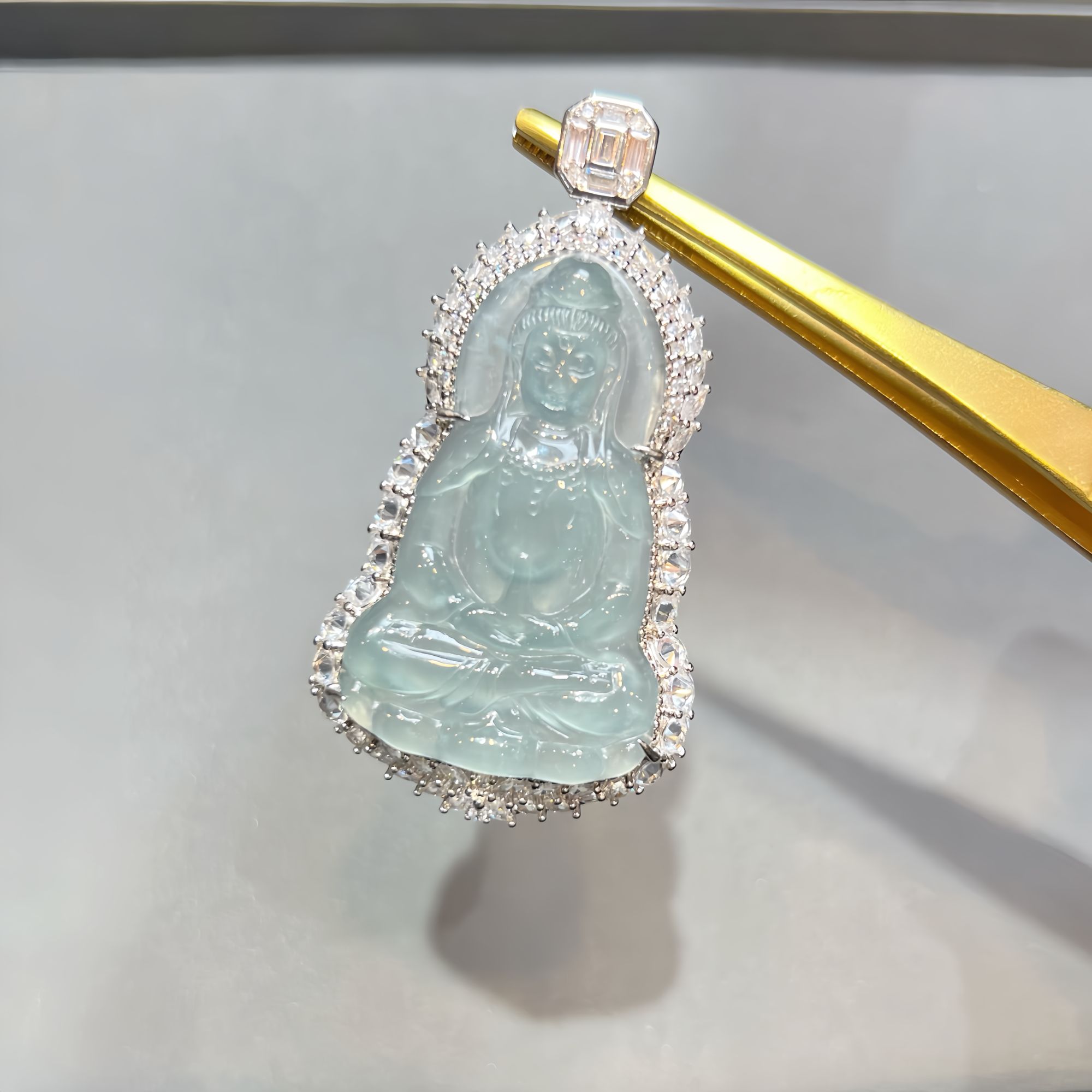 【上旭珠宝】天然翡翠A货蓝水素衣观音 多样性发一件