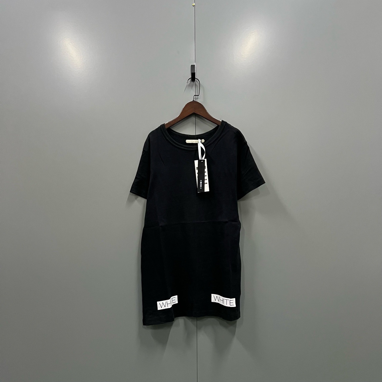 95新 OFF-WHITE （bb）204 黑色警戒线印花logo短袖 XS码/2000