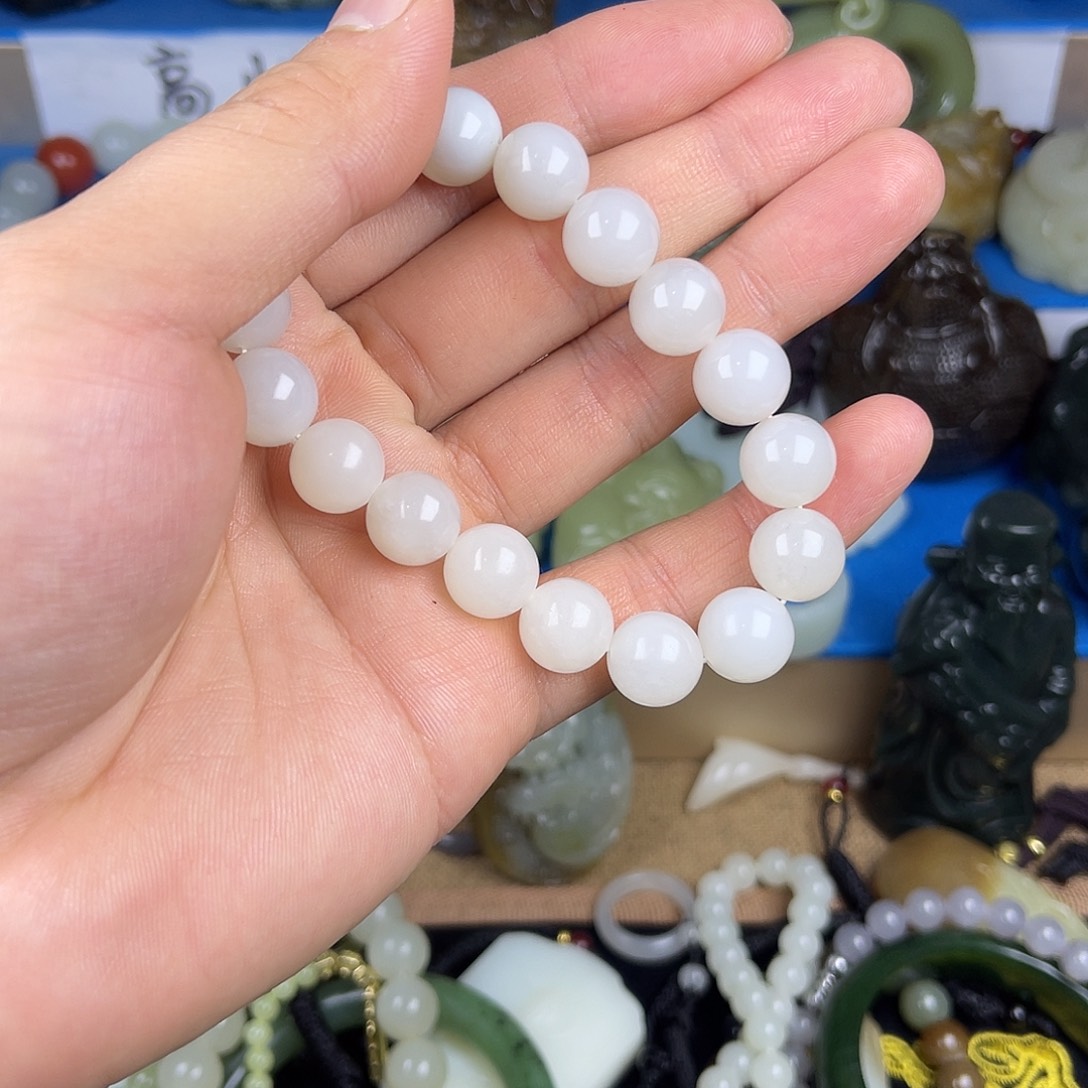 和田玉未镶嵌颈饰且末白玉1.2新疆和田玉