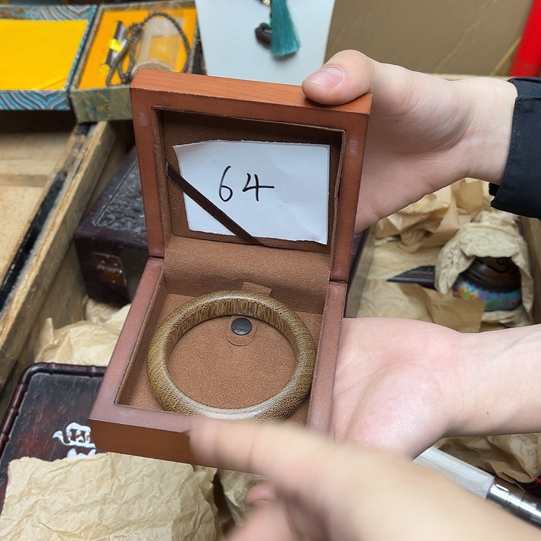 大叶紫檀（黑酸枝木类）