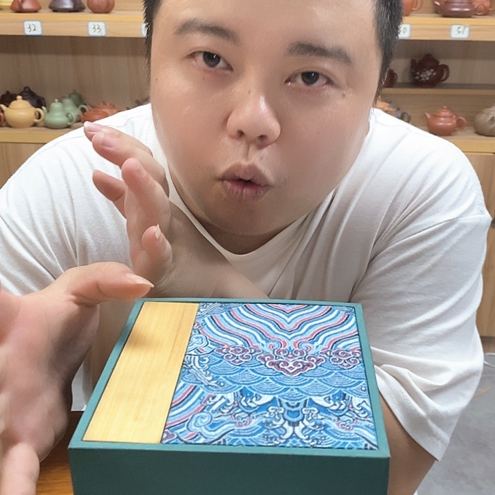 茶壶紫砂一手货源  点关注