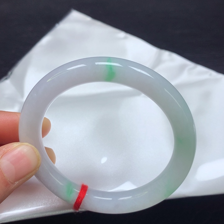 翡翠手镯（圆镯）未镶嵌53➕