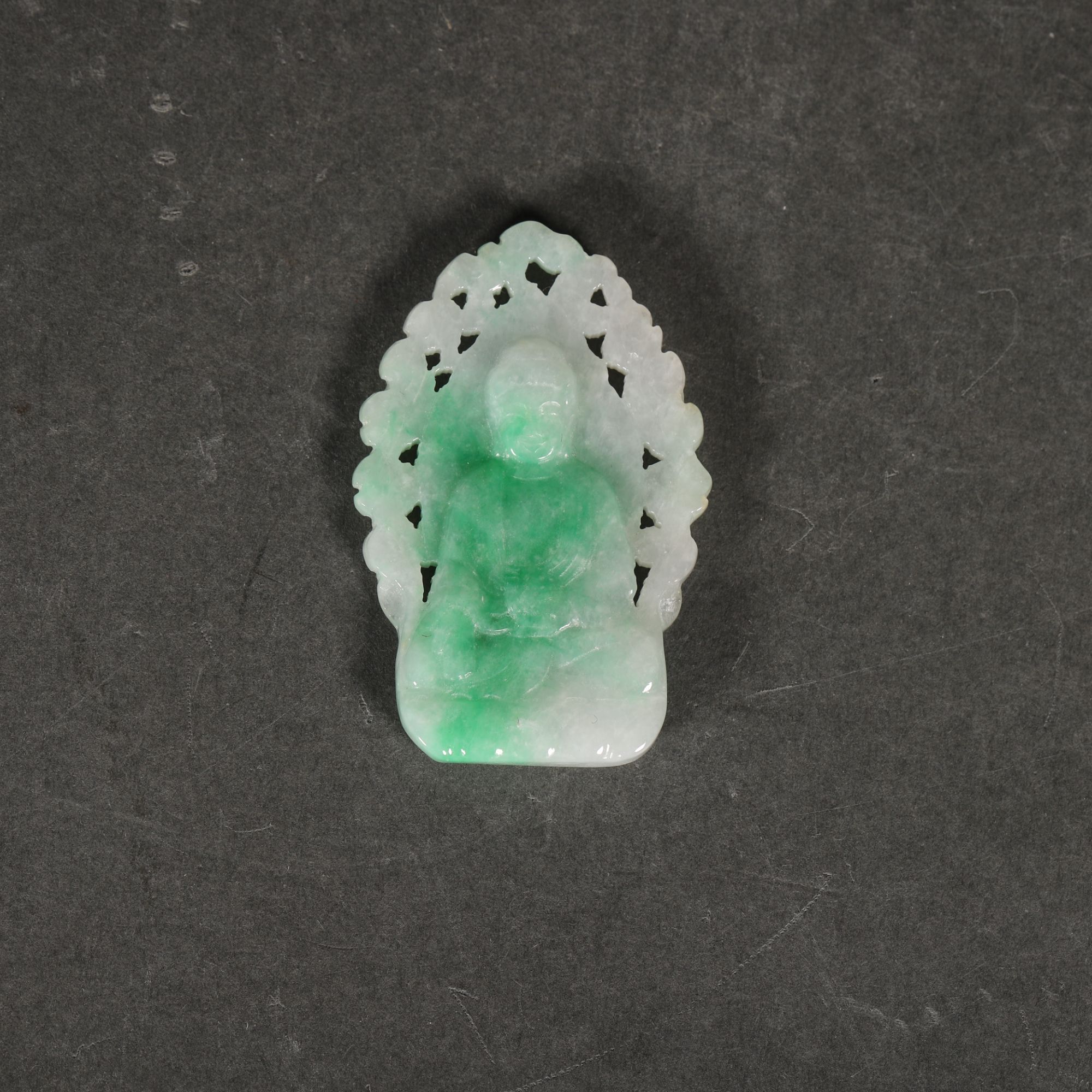 Lot11 清代翡翠佛像牌