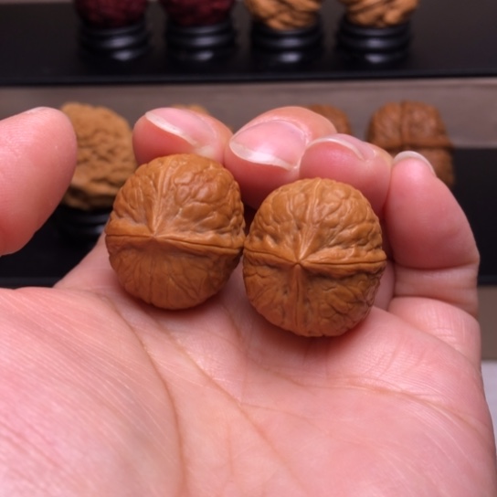 文玩核桃把件1314手捻35