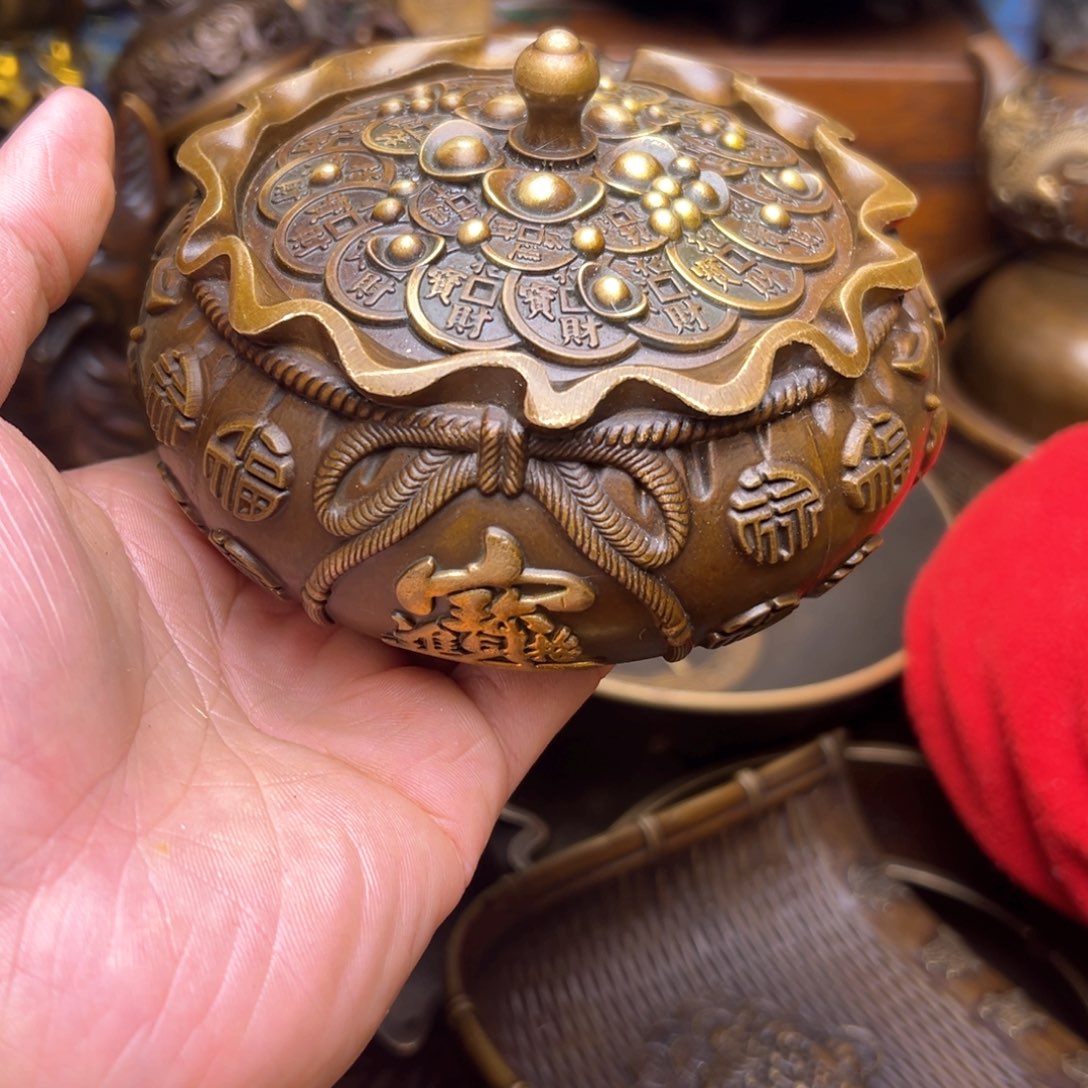 精美铜器点击下单