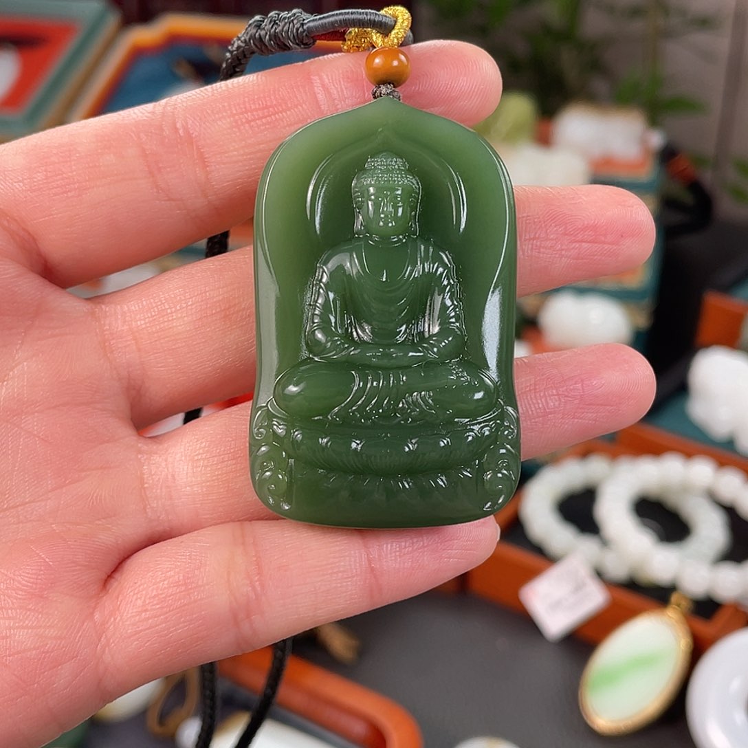 颈饰未镶嵌和田玉江*