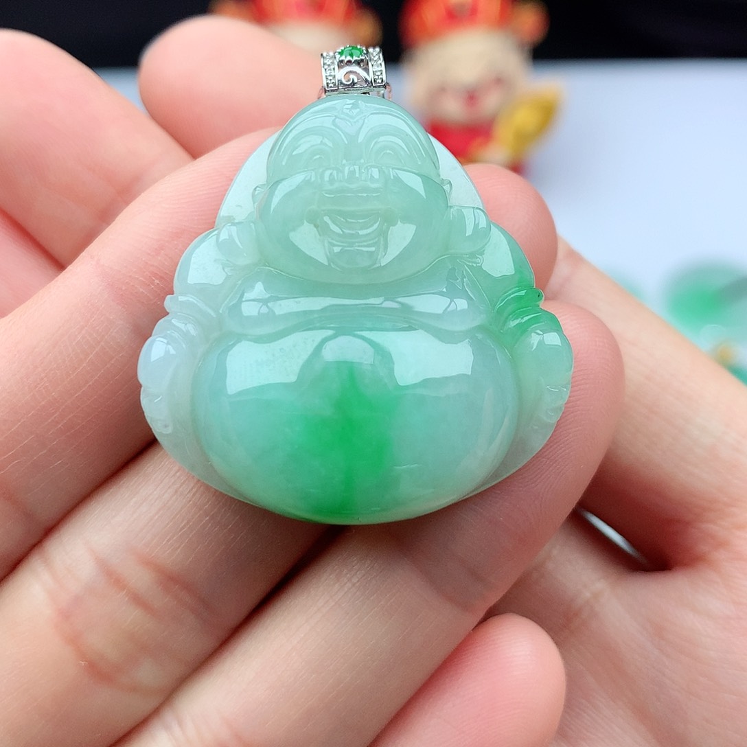 翡翠颈饰18K金镶嵌翡翠