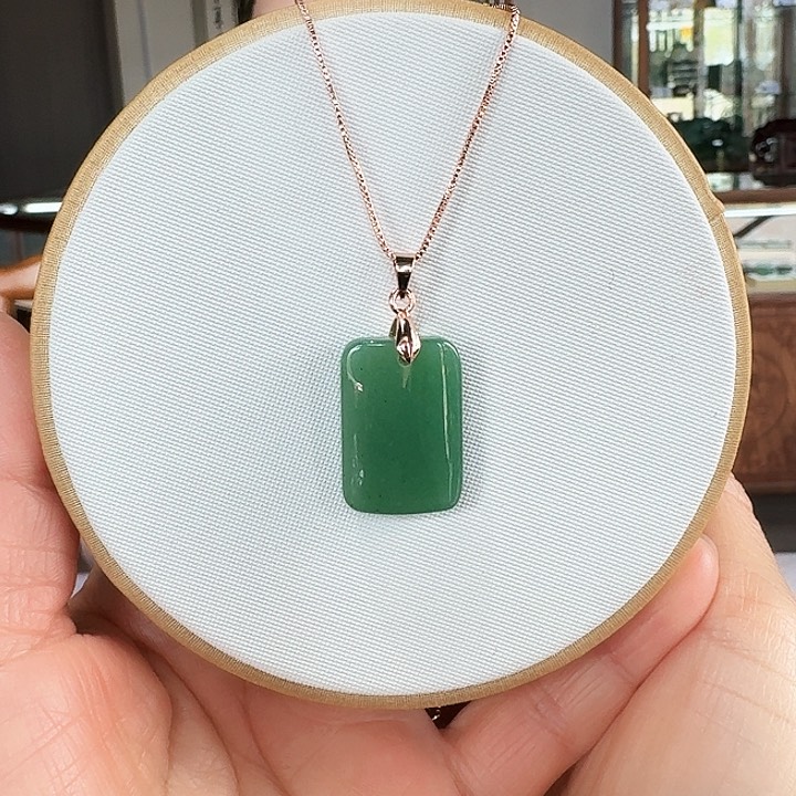 密玉（石英质玉）吊坠未镶嵌