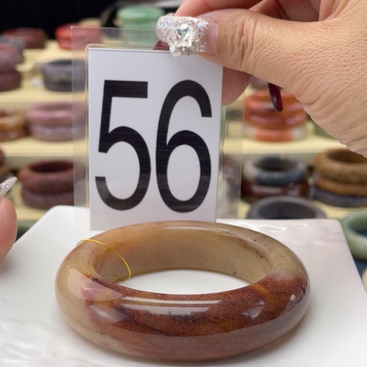 【闪购商品】石英质玉手镯未镶嵌