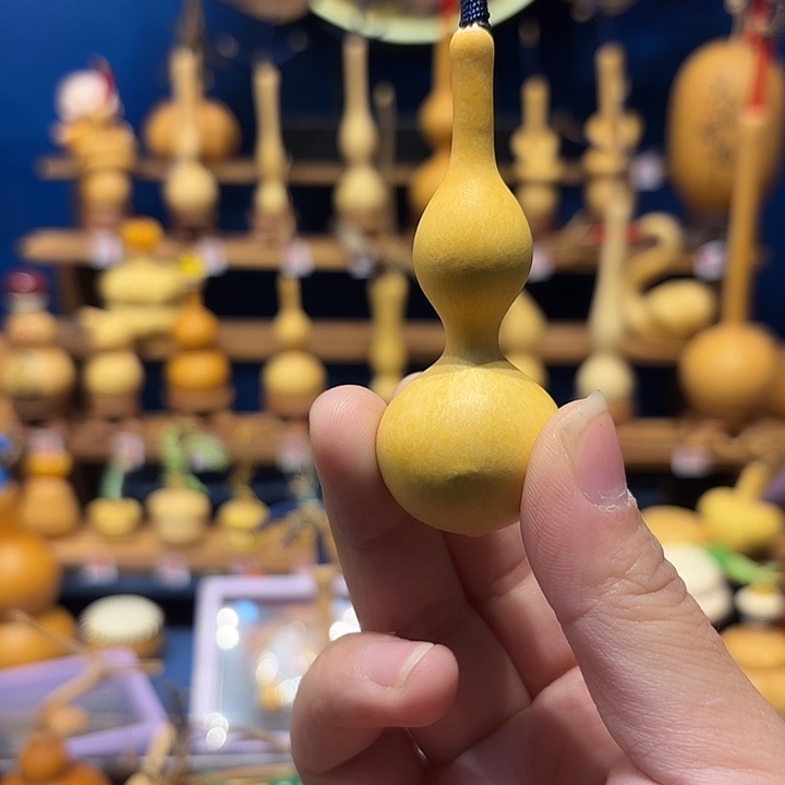 落***晖大叶紫檀（黑酸枝木类）