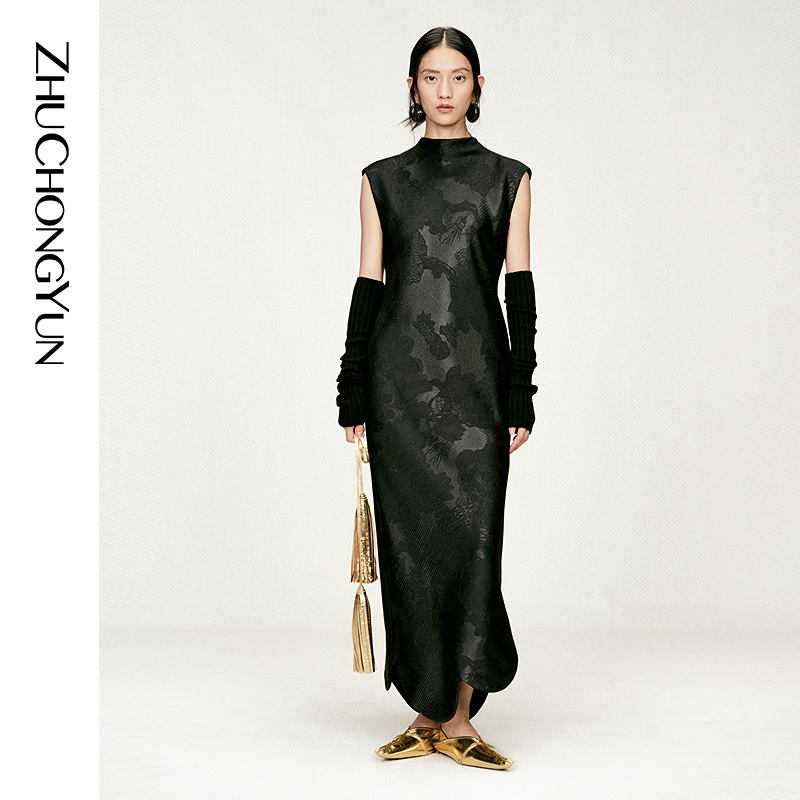 ZHUCHONGYUN2026春新款东方花纹不对称旗袍式长款连衣裙C1GB11236