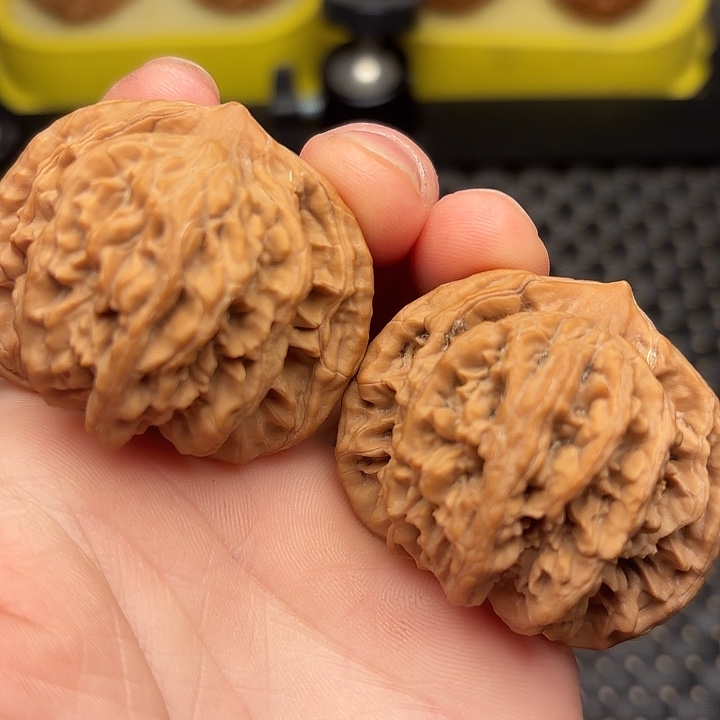 吊坠文玩核桃43全品狮虎兽