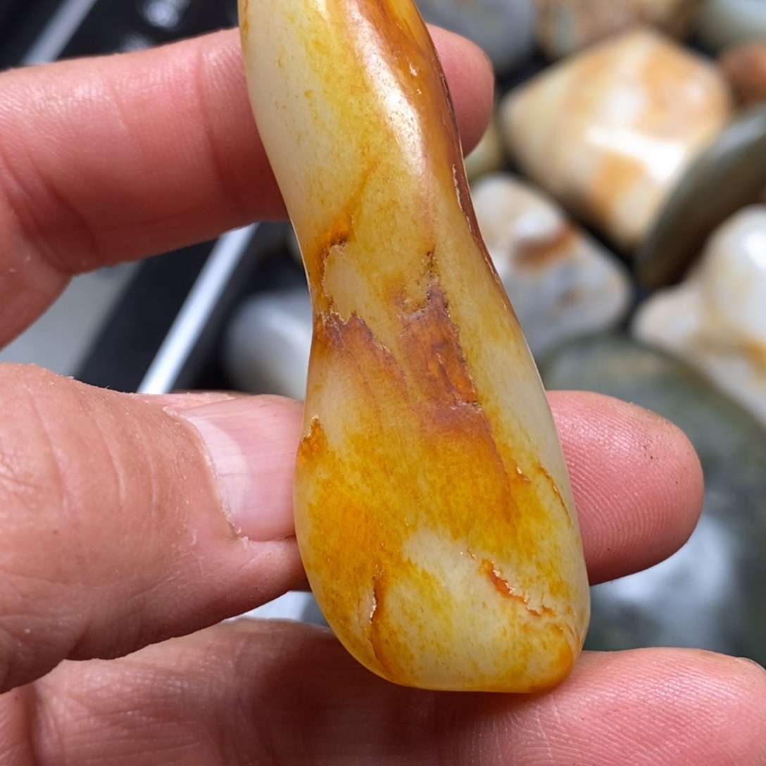 和田玉（糖玉）挂件未镶嵌