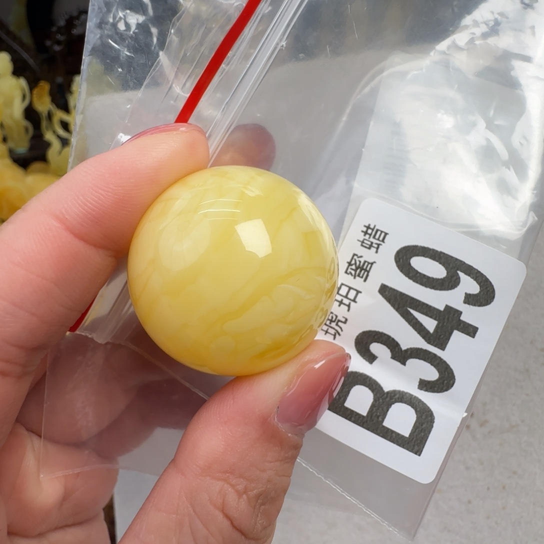 蜜蜡未镶嵌珠宝奇石30