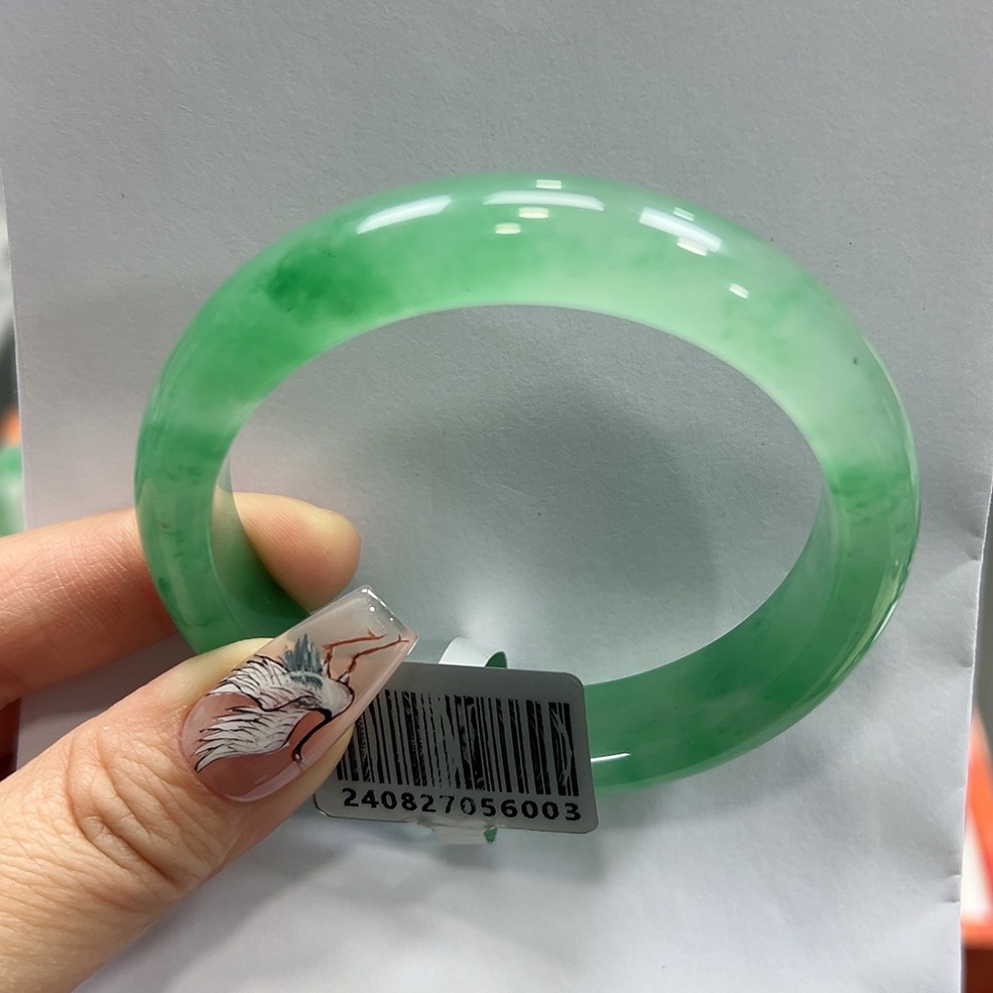 石英质玉手镯未镶嵌浅*?