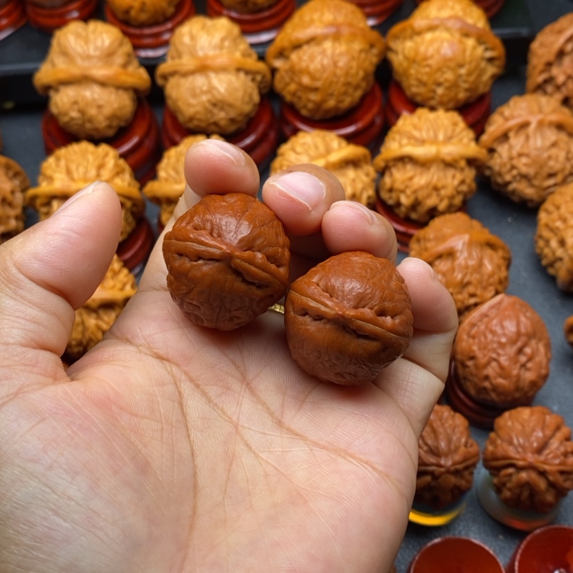 【闪购商品】文玩核桃把件糖果