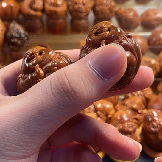 橄榄核吊坠巴西短圆弥勒