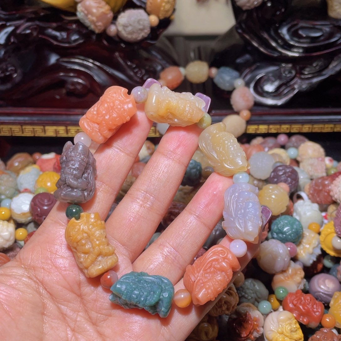 石英质玉手链未镶嵌