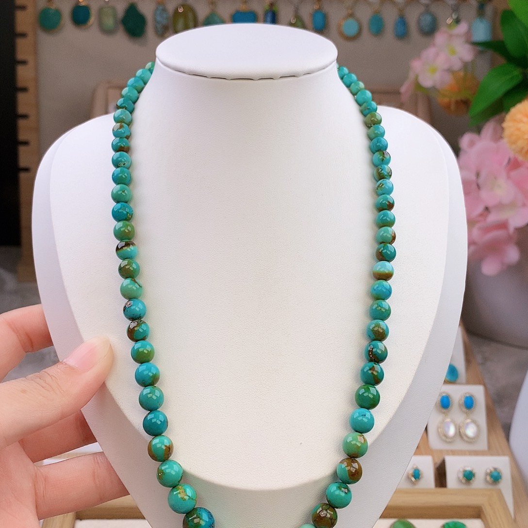 绿松石未镶嵌颈饰