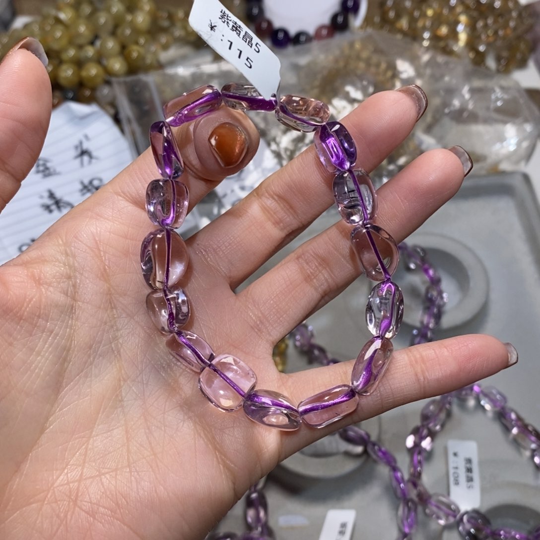 水晶手串未镶嵌颖*在手串