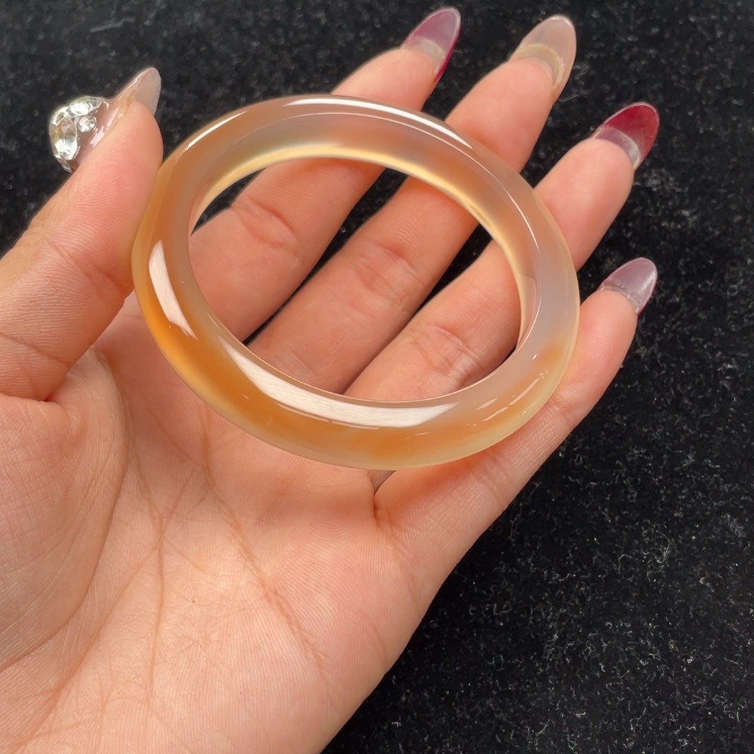 玛瑙/玉髓手镯未镶嵌