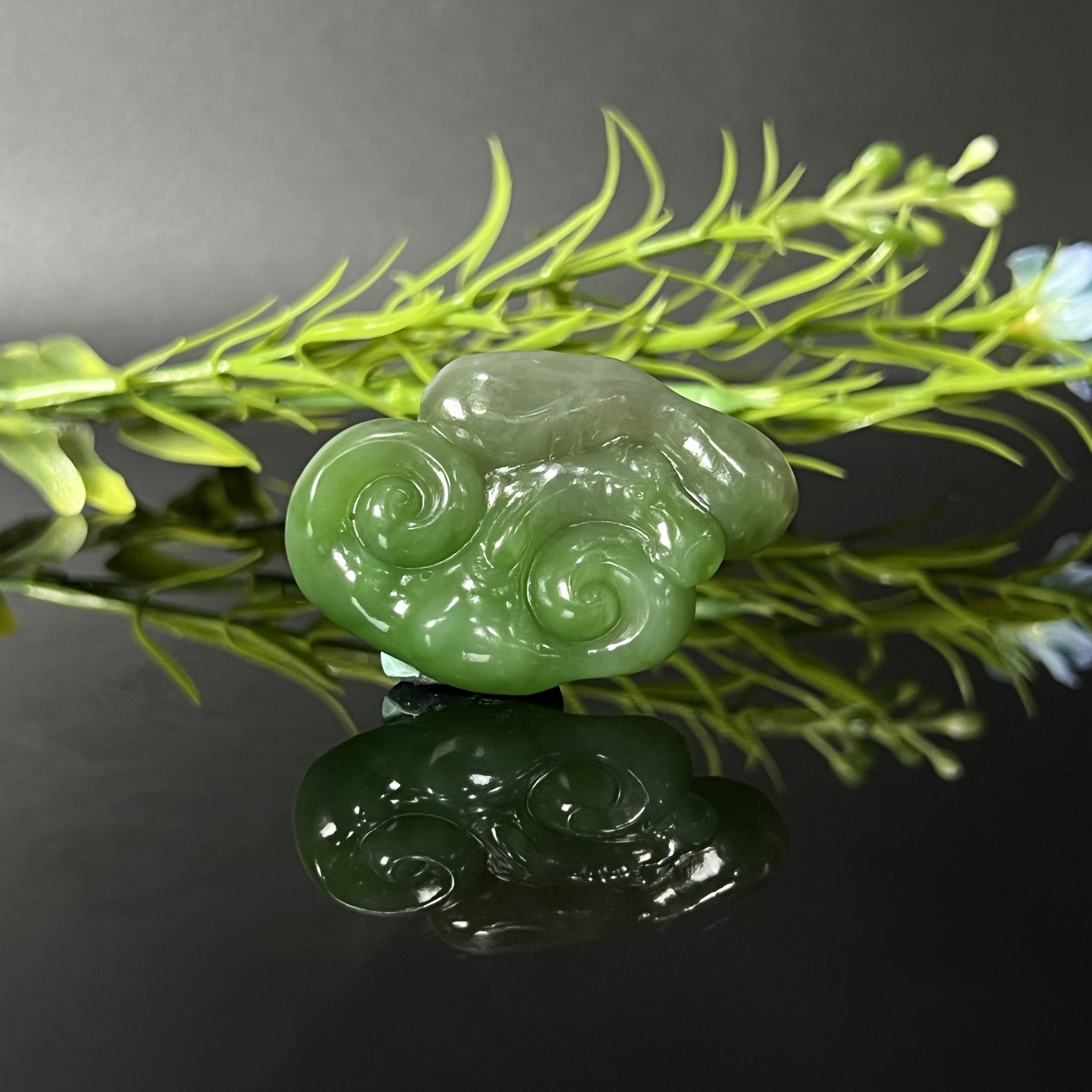 1226GC8820和田玉挂件