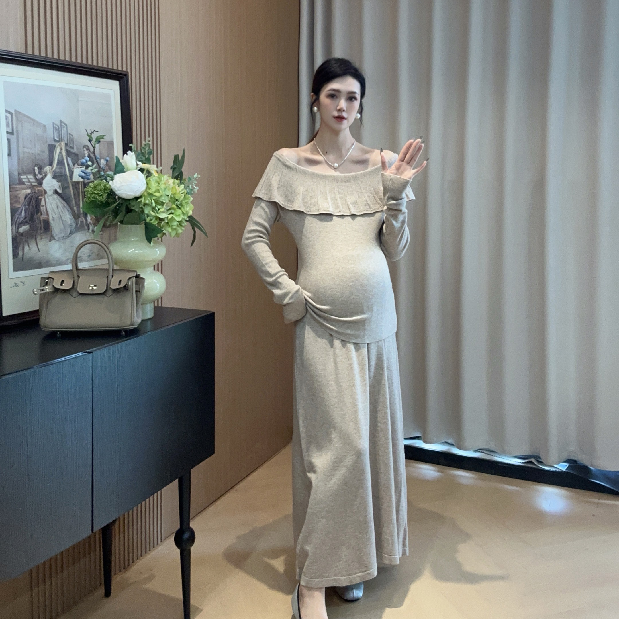 Zoey孕妇装［晚来秋］早秋新款荷叶边一字肩孕妈妈弹力毛衣半裙套装