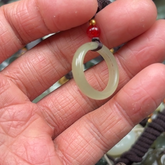 和田玉吊坠未镶嵌