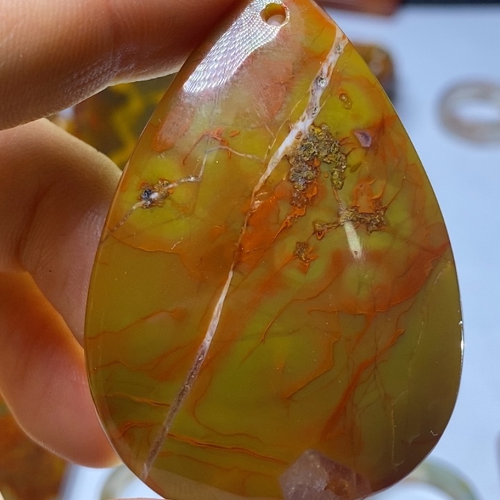 玛瑙/玉髓颈饰未镶嵌