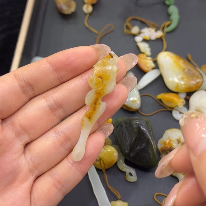 和田玉吊坠(不含链)未镶嵌