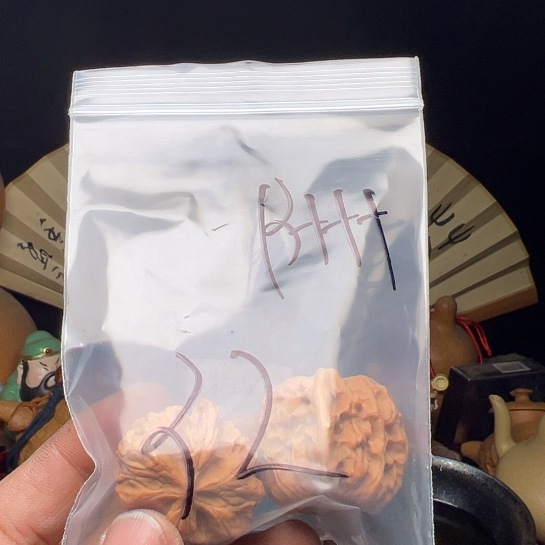 文玩核桃吊坠今天