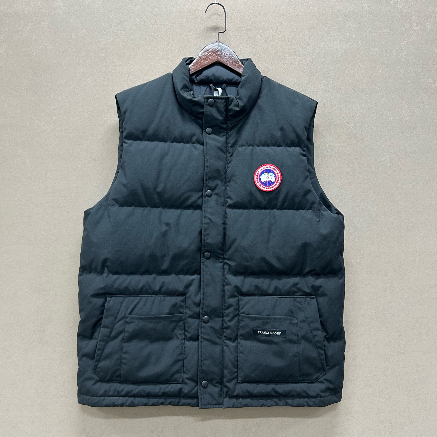 99新 CANADA GOOSE 加拿大鹅 黑色立领羽绒马甲 XL码 ys000182男