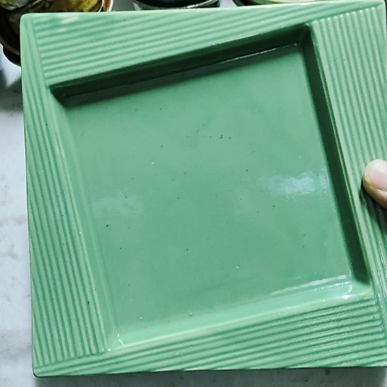 瓷片五厂，七厂各种摆件，瓷片，均有瑕疵！