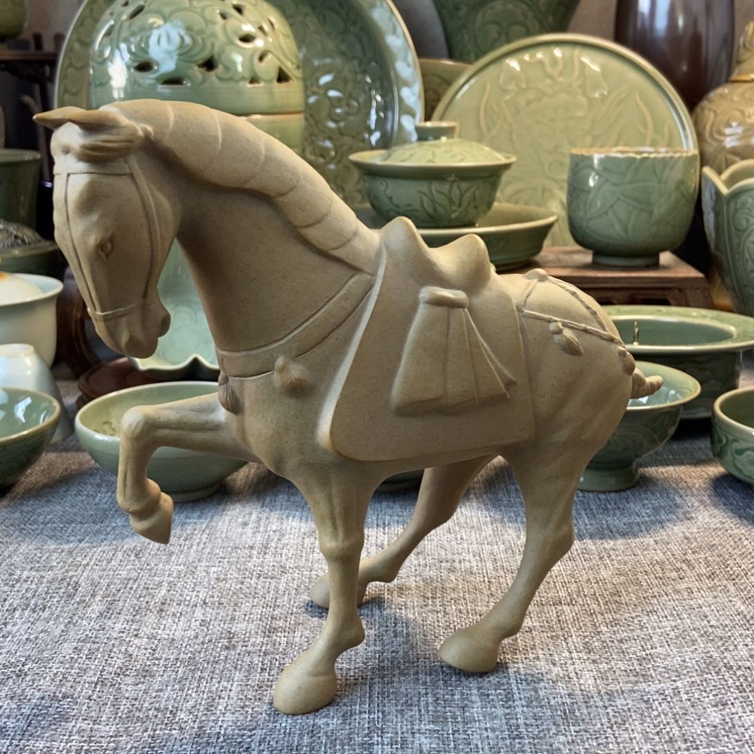 耀州窑福利款摆件马