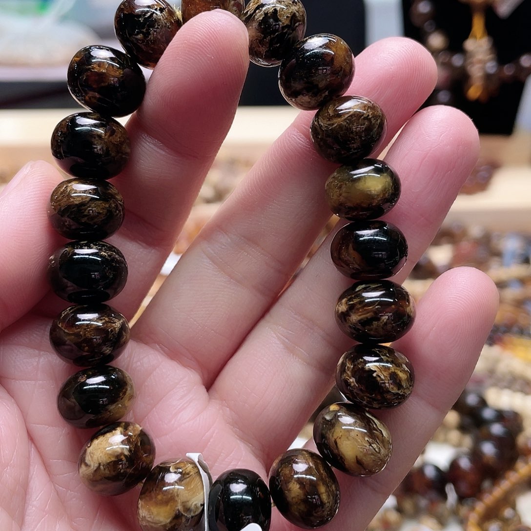 琥珀裸石未镶嵌十三10868