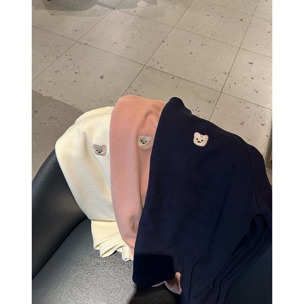 HEIHEI【mini熊】超舒服！高克重350g暖绒圆领刺绣显瘦插肩袖上衣