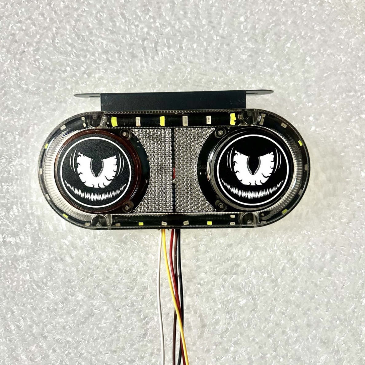 汽车大货车通用高亮防水防追尾恶魔眼警示灯12v24v改装眼睛雾灯