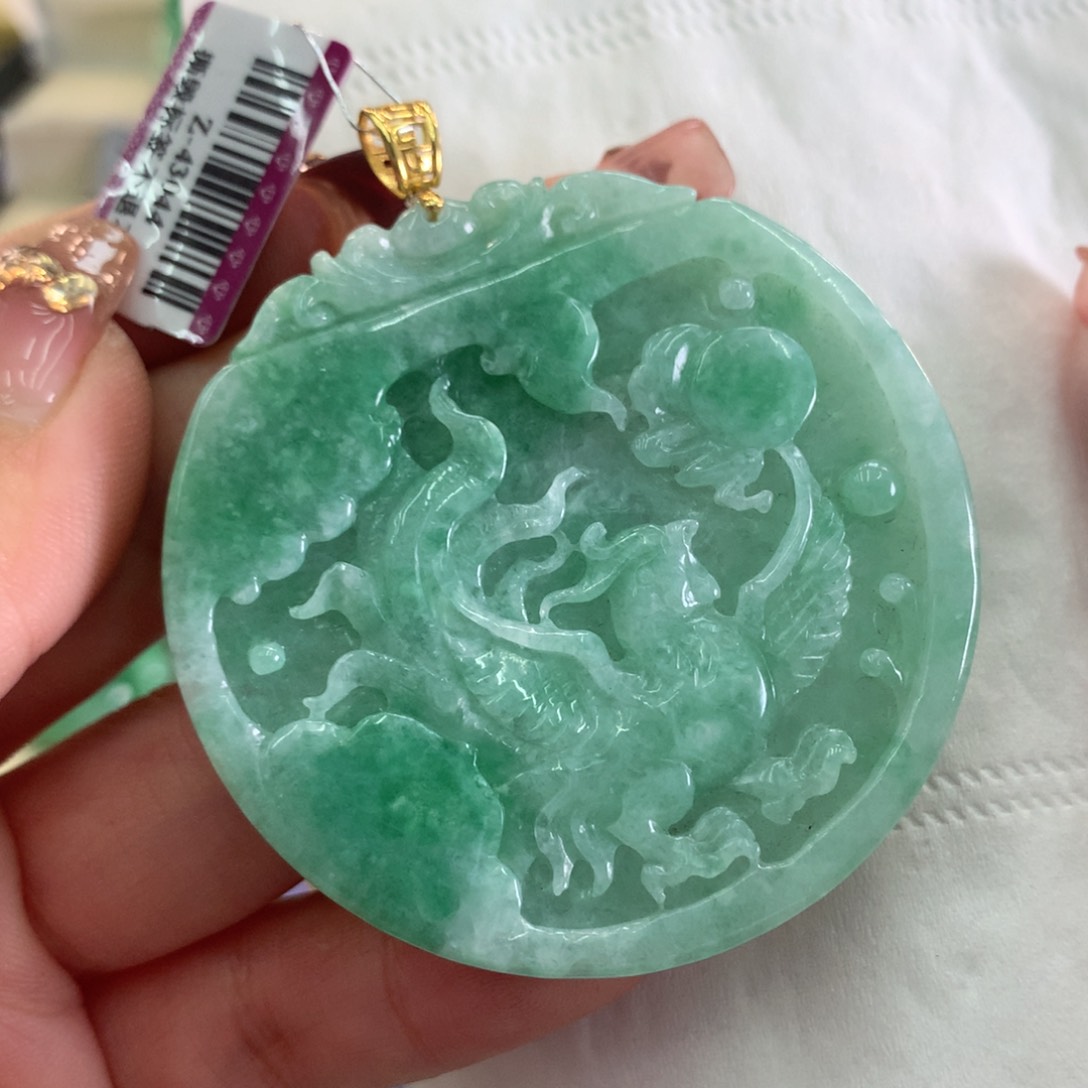 翡翠吊坠(不含链)18K金镶嵌