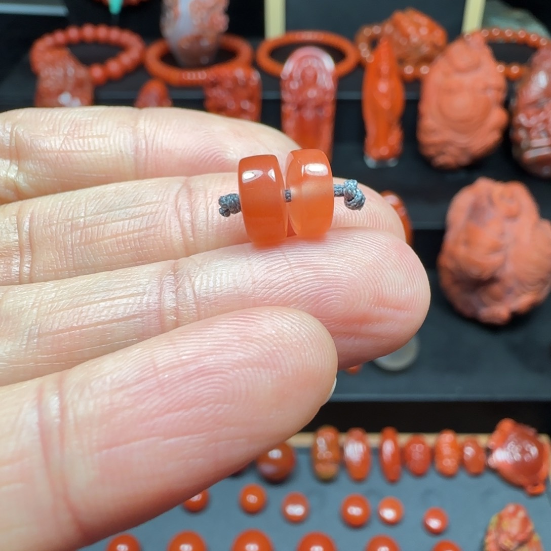 南红玛瑙挂件未镶嵌