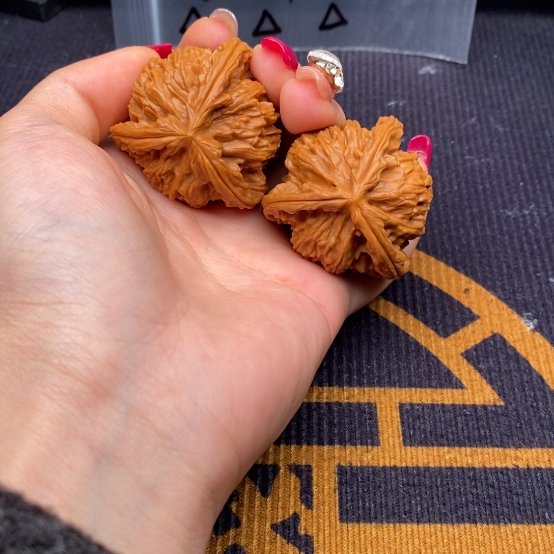 风****把件文玩核桃白狮子