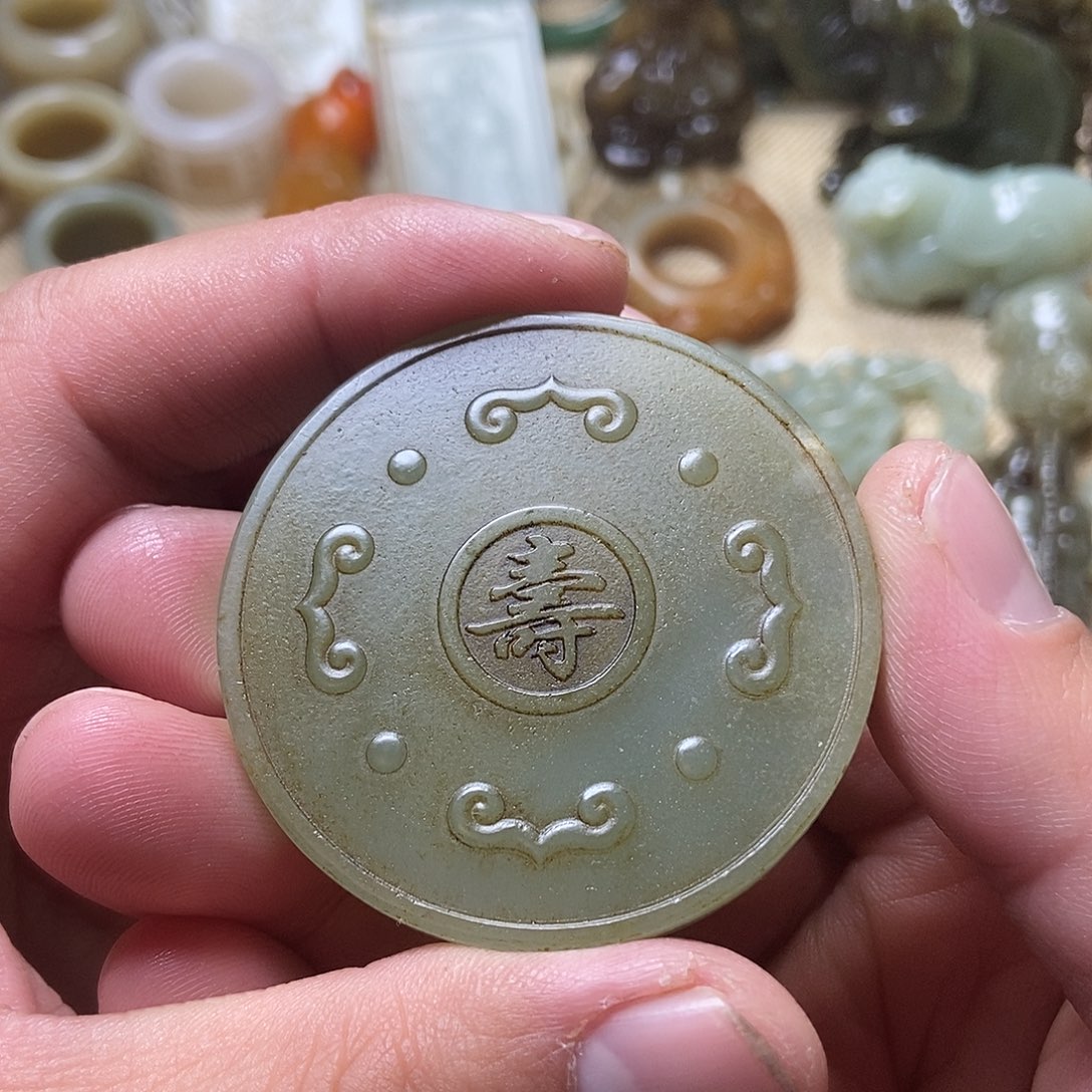 和田玉挂件未镶嵌