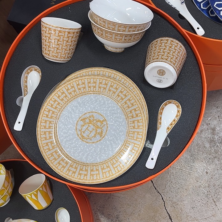 瓷片书斋的主人是一位